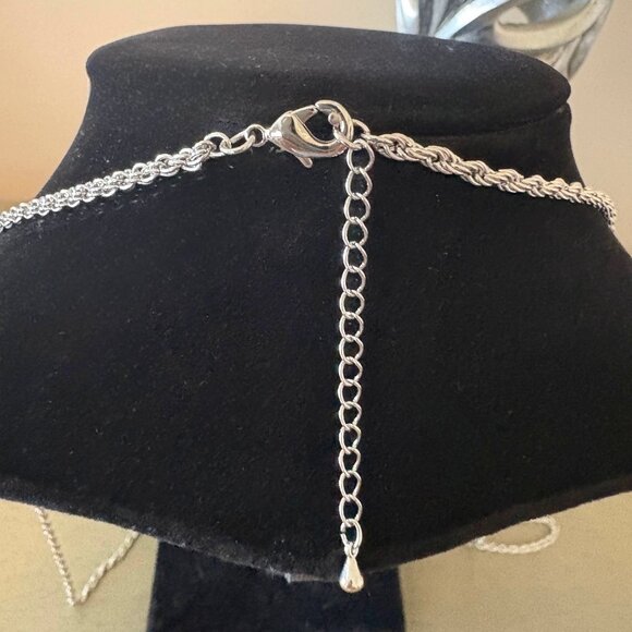 Crystal Pot of Gold Pendant - Picture 6 of 6